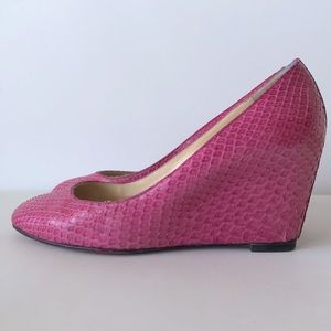 💜HPx2💜Christian Louboutin Snake wedges